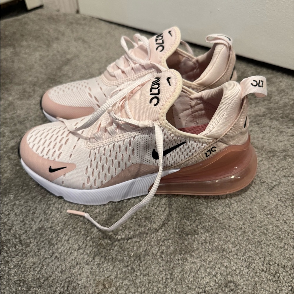 Nike Women's Blush Air Max 270 Sneakers